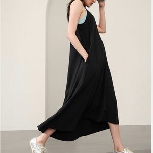 Athleta Presidio Traveler Maxi Dress (Size Medium)